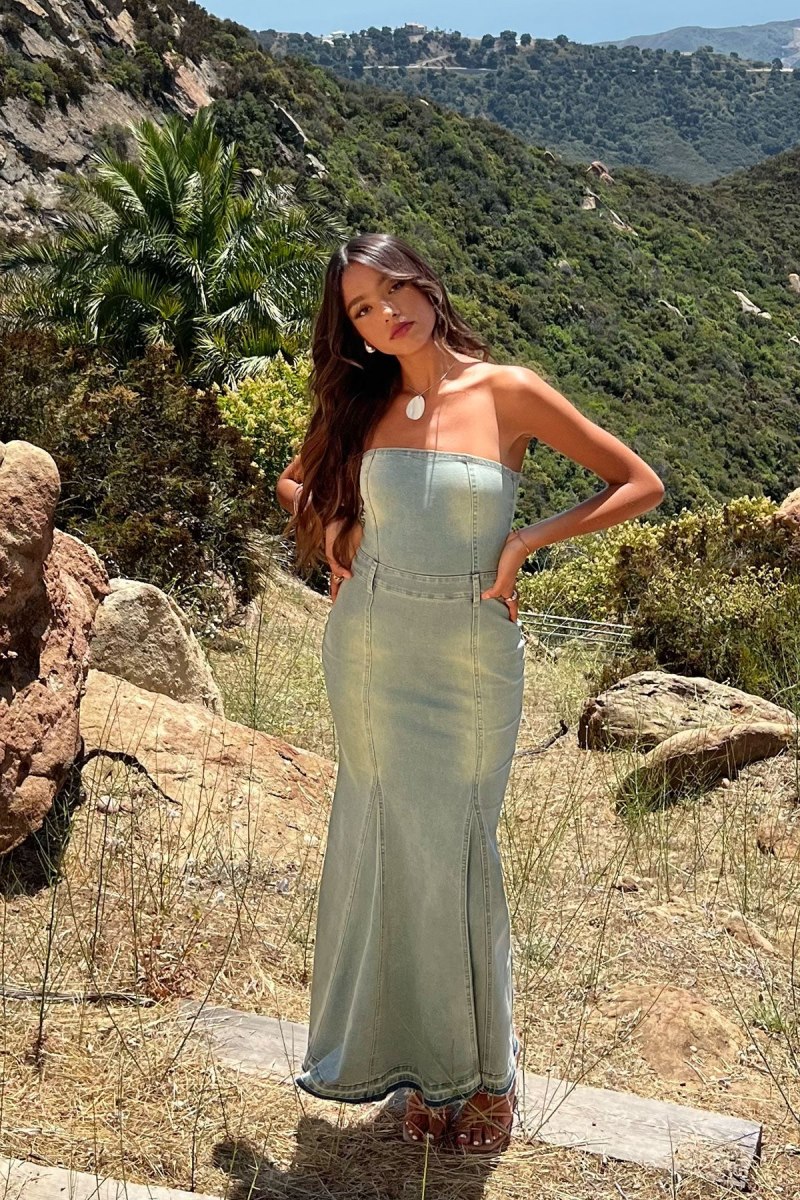 Edikted Astoria Slitted Denim Maxi Dress Maxi Dress Blue Washed | USA TF898029P1