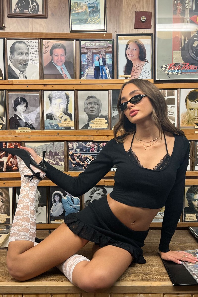 Edikted Lace Bra Detail Knit Crop Tops Black | USA NQ300350H6